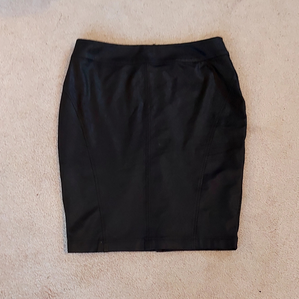 Olsen Europe skirt sz s-m NWOT